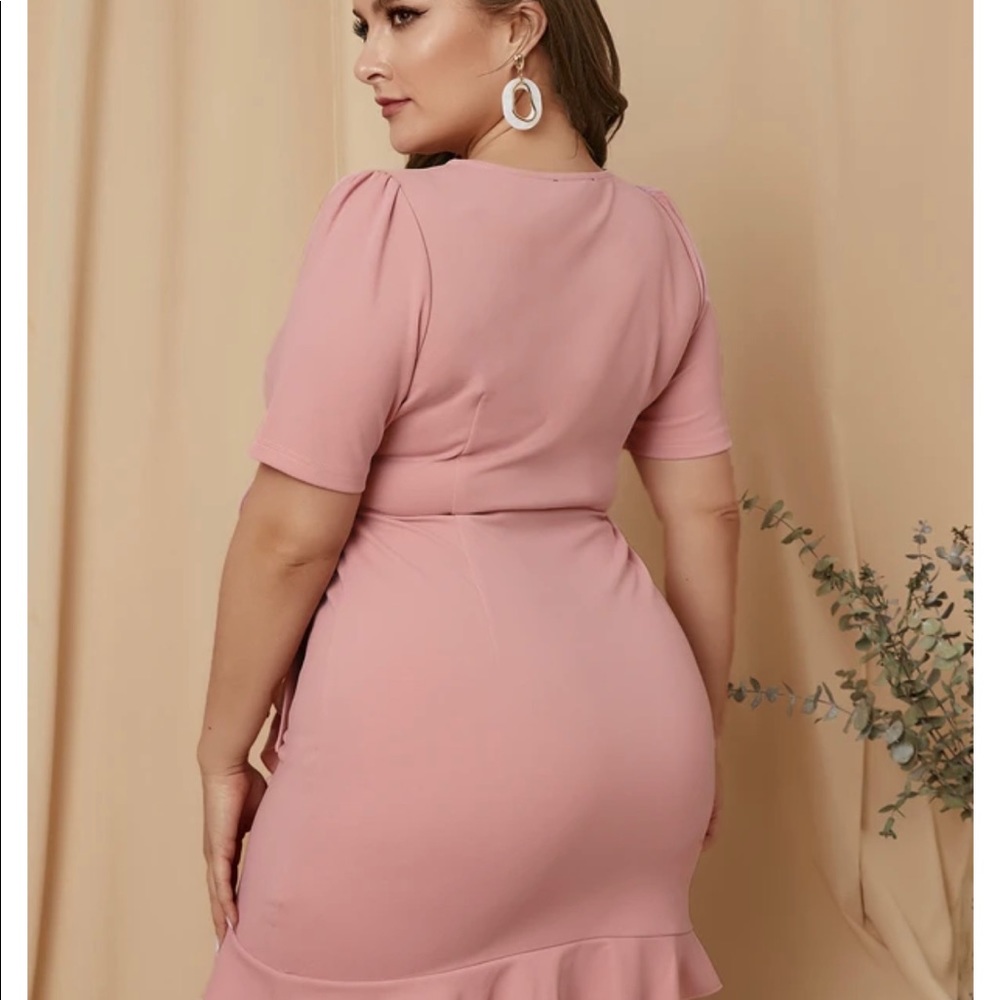 Ruffle Trim Deep V Neck Short Sleeves Dress